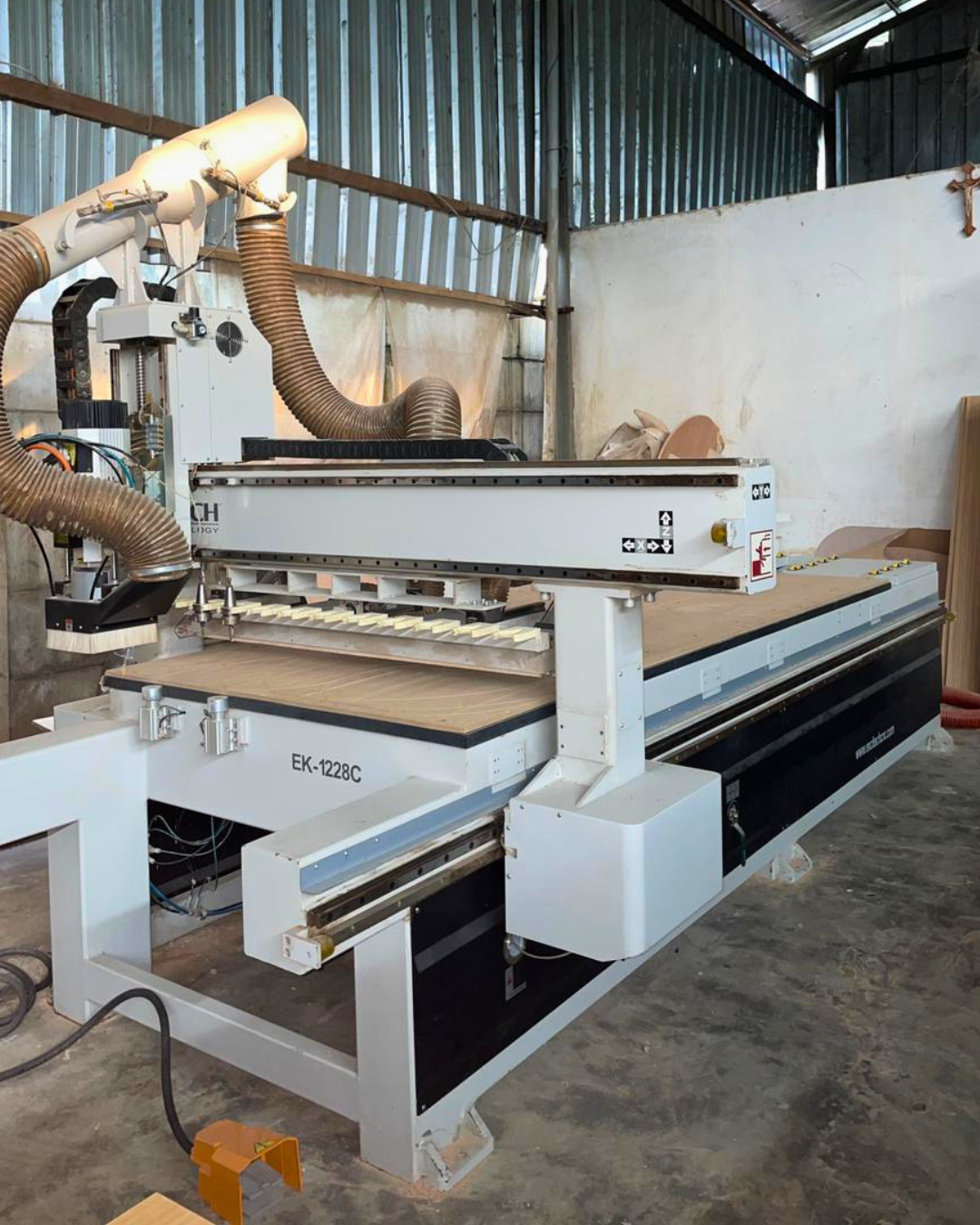 Sliding Table Panel Saw